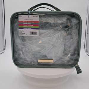 Tartan & Twine Elegant Light Green Cosmetic Travel Case